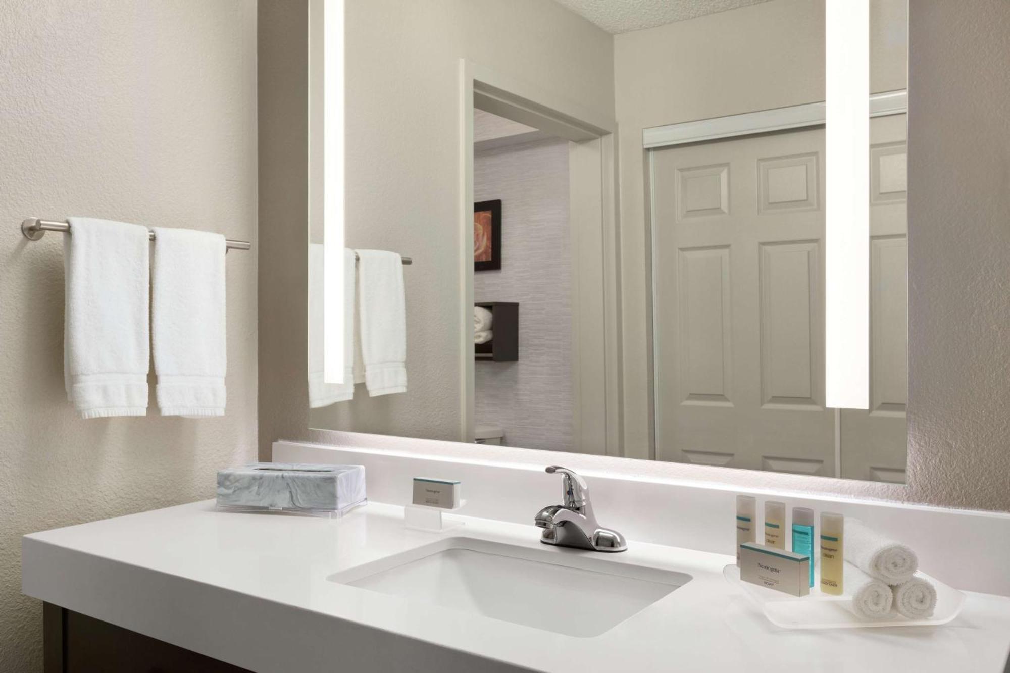 Homewood Suites By Hilton Dallas-Plano Exteriör bild